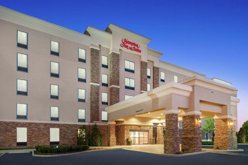 Hampton Inn & Suites Roanoke Airport