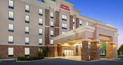 Hampton Inn & Suites Roanoke Airport