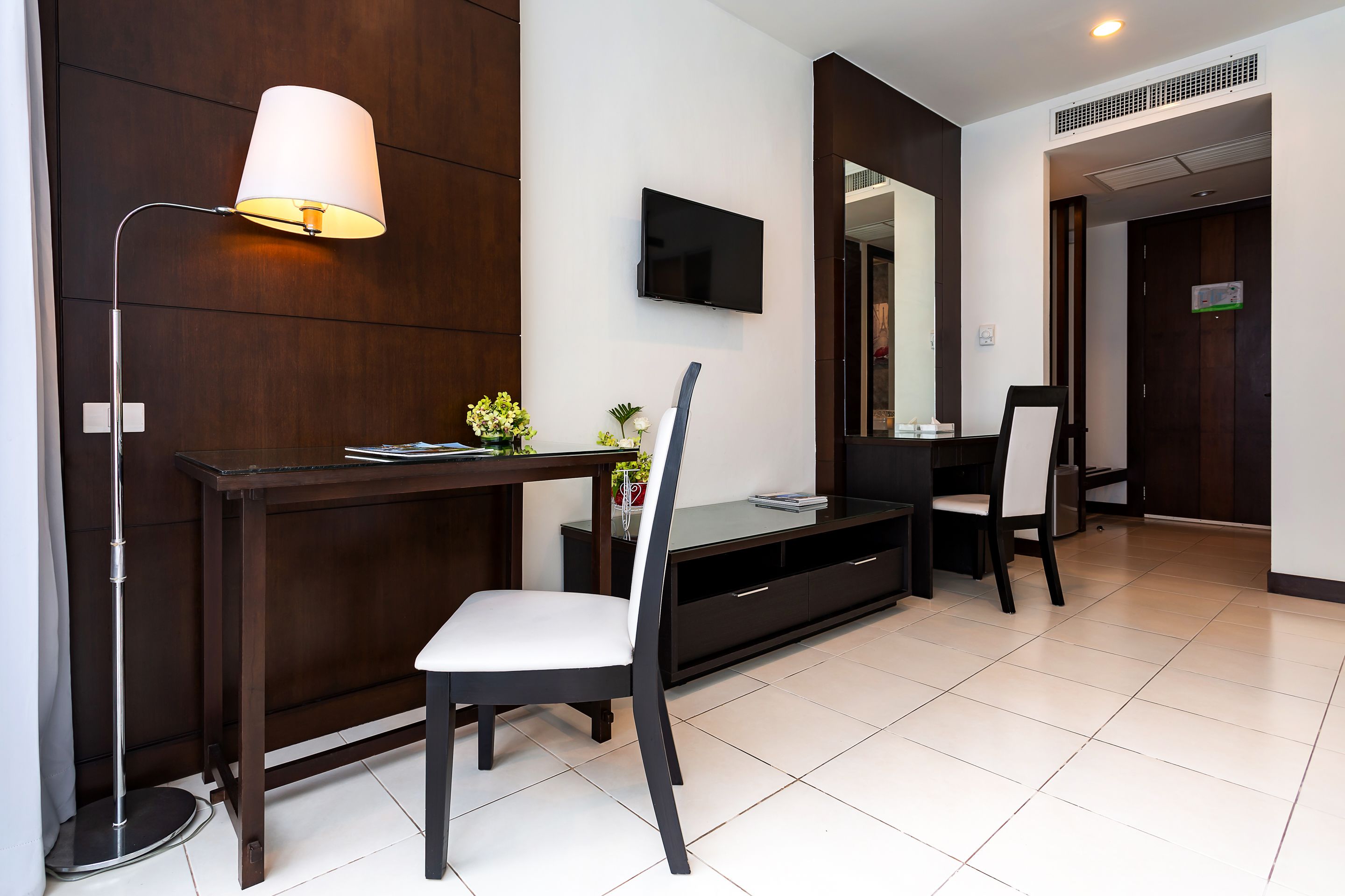 suite, pool access | minibar, in-room safe, desk, free wifi