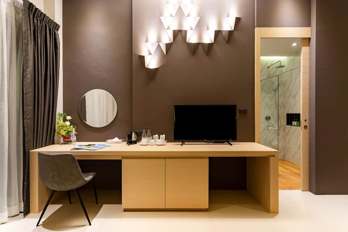 Deluxe Terrace | Minibar, in-room safe, desk, WiFi (free)