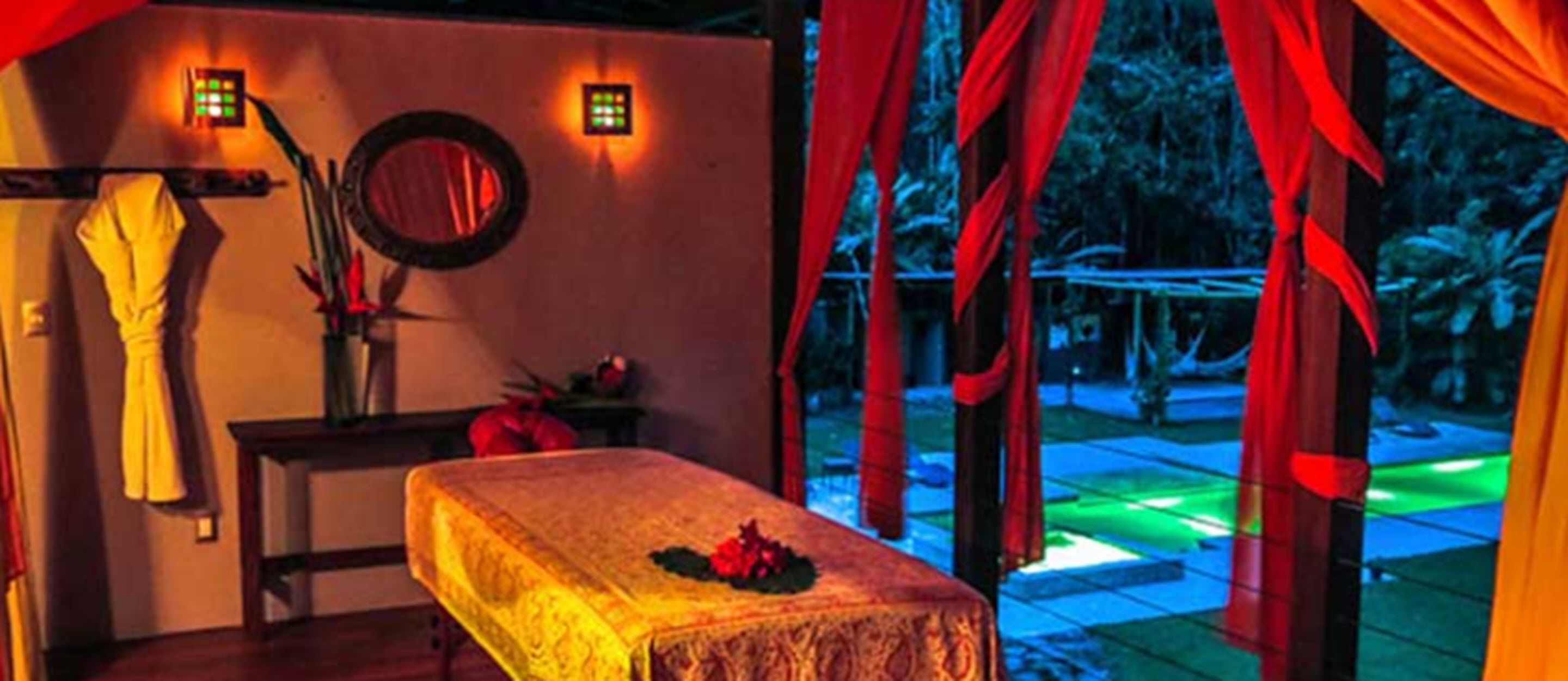 couples treatment room(s), body treatments, aromatherapy