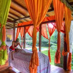 Couples treatment rooms, body treatments, aromatherapy