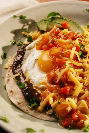 Desayuno completo incluido todos los días 