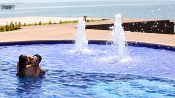 حمّام سباحة خارجي