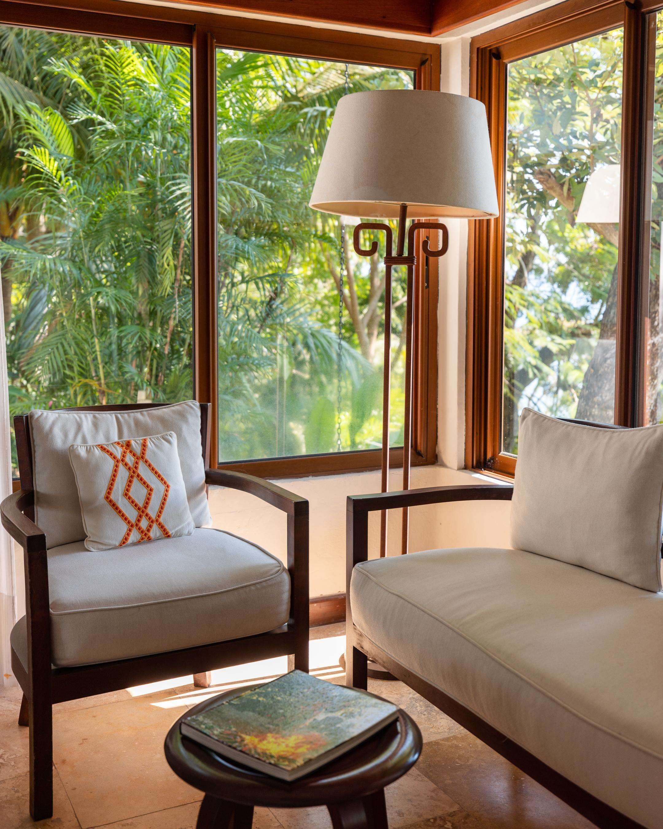 1 bedroom, egyptian cotton sheets, premium bedding, down duvets