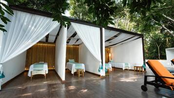 雙人療程室、三溫暖烤箱、蒸氣室、按摩服務