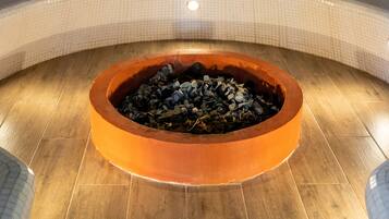 BehandlungsrĂ€ume fĂŒr Paare, Sauna, Dampfbad, Massageanwendungen