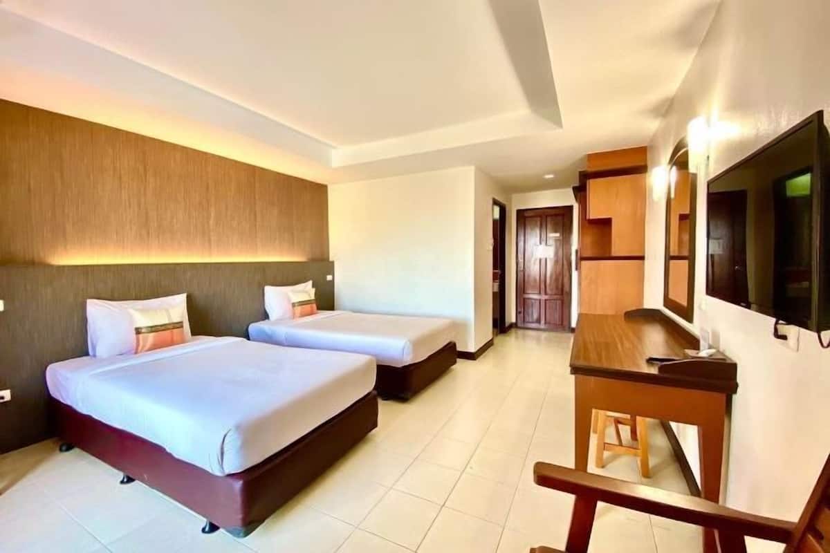 1 bedroom, desk, free WiFi