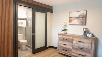 Premium Room | Individually decorated, individually furnished, desk, free WiFi