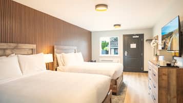 Chambre Prestige, 2 grands lits | Décor unique, ameublement unique, bureau, accès au Wi-Fi (inclus)