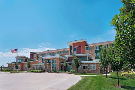 Exterior. Residence Inn Omaha West