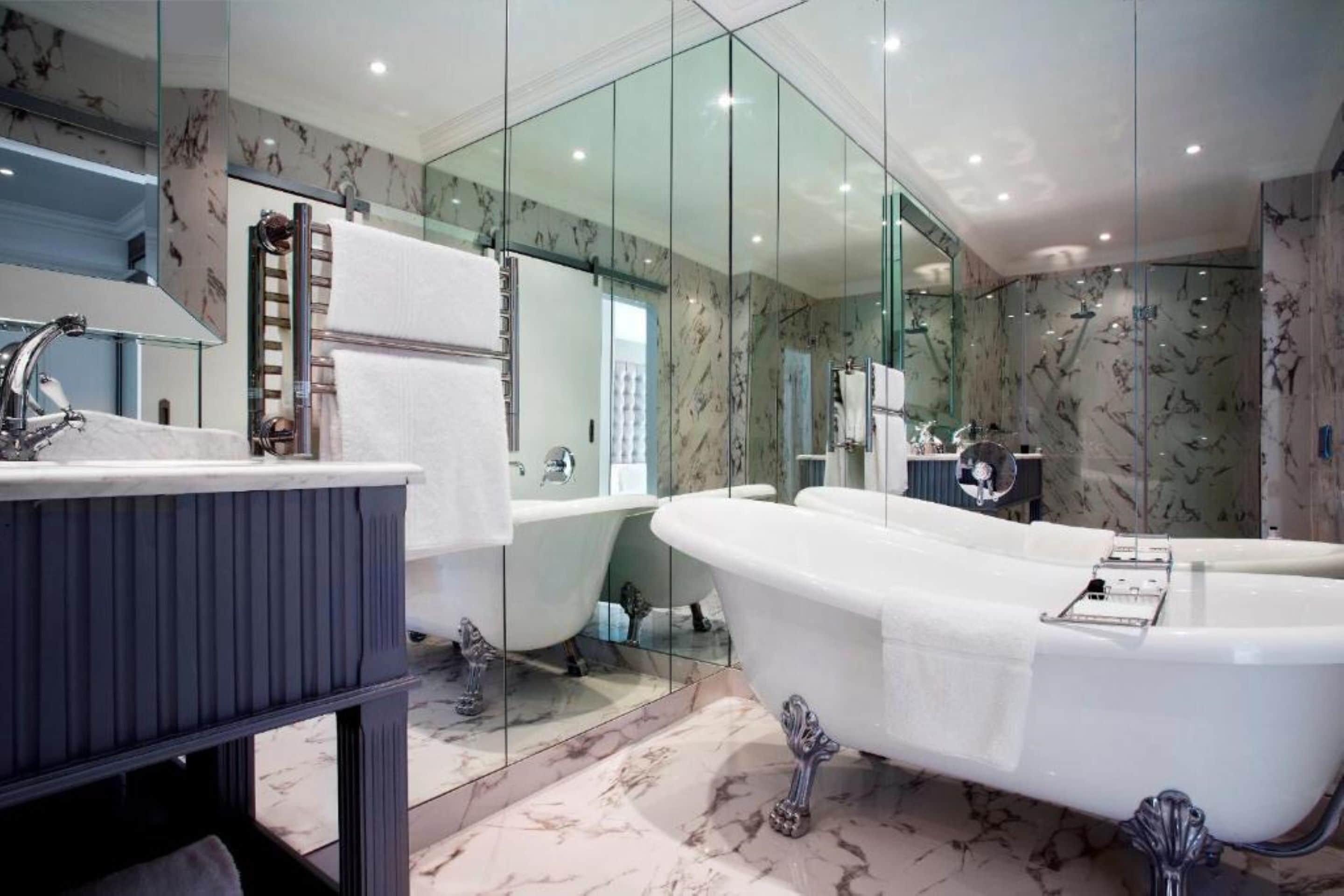 deep-soaking bathtub