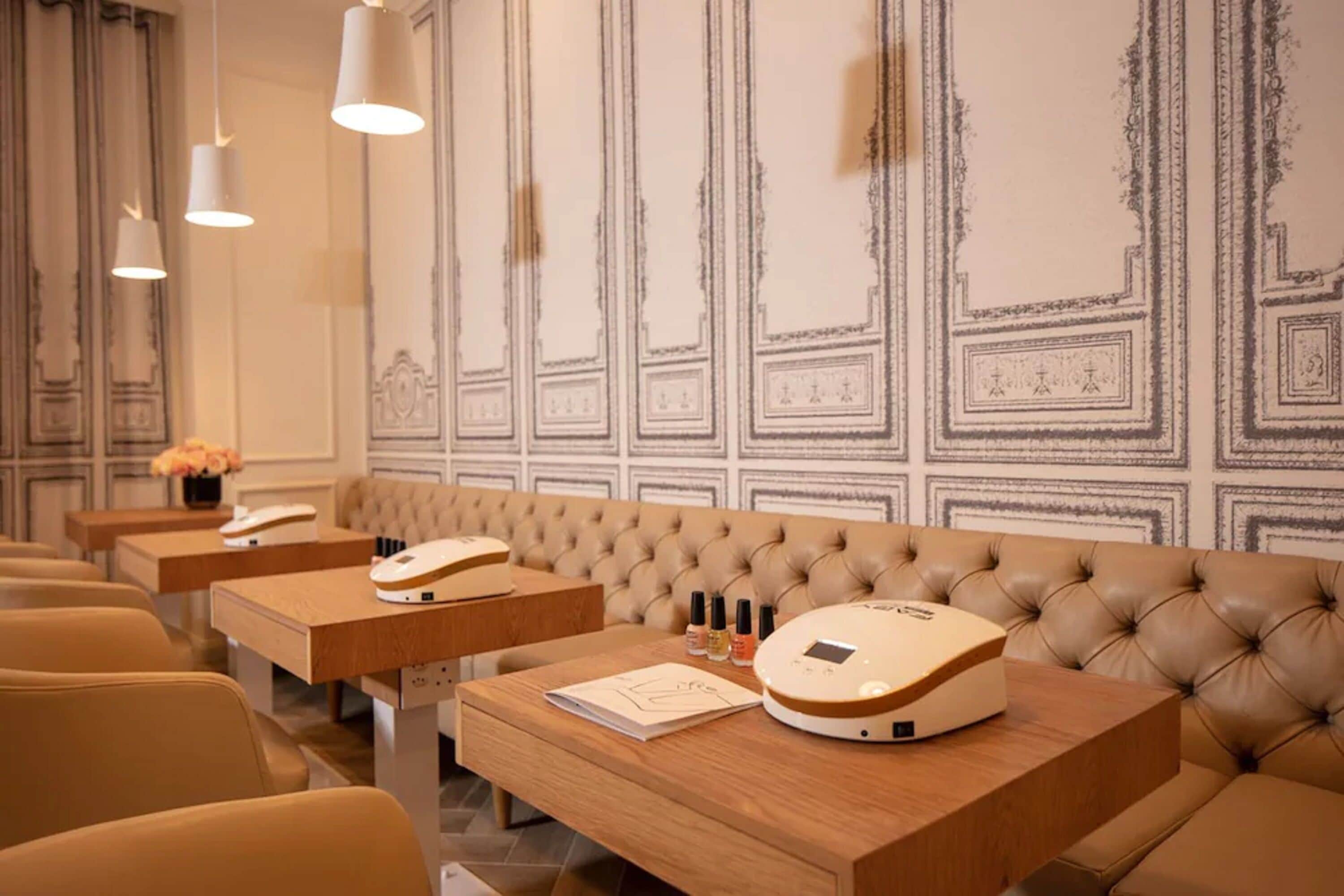 couples treatment room(s), deep-tissue massages, swedish massages