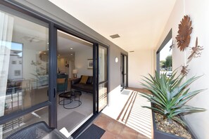 Appartement, 2 chambres, vue ville | Terrasse/Patio