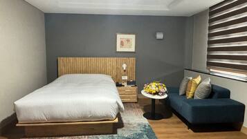 Down comforters, minibar, in-room safe, desk