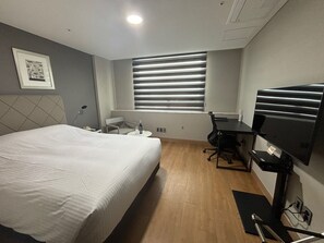 Standard Double Room | Down comforters, minibar, in-room safe, desk