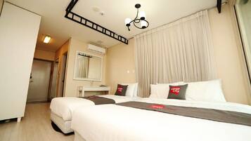 Muebles diferentes, escritorio y sistema de insonorización