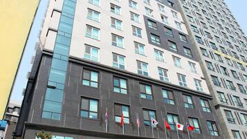 Fachada de la propiedad