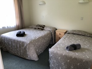 Huoneisto, 1 makuuhuone | Silitysrauta/-lauta, vauvansängyt, ilmainen Wi-Fi, vuodevaatteet