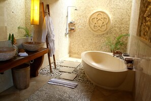 Bathroom - Mayana Villas (Canggu)