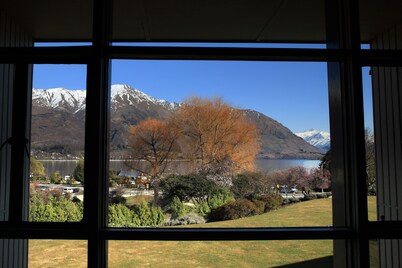 Wanaka Hotel
