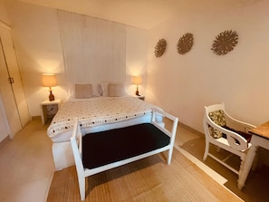 1 habitación, minibar, caja de seguridad en la habitación y escritorio 