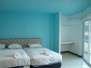 Double Room | Verdunkelungsvorhänge, kostenloses WLAN, Bettwäsche