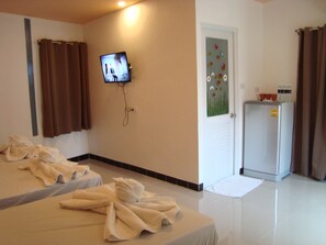 Double Room | Cortinas blackout, wifi gratis y ropa de cama