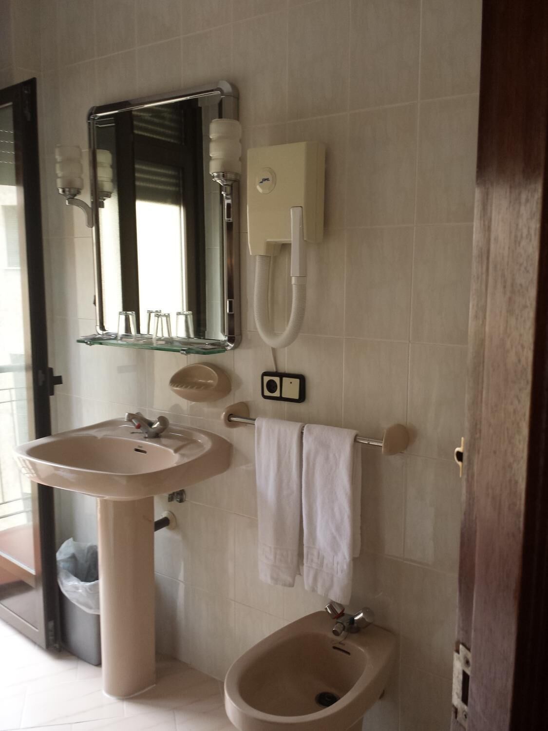 Photo - Hotel Amefa