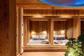 Down duvets, in-room safe, free WiFi, bed sheets