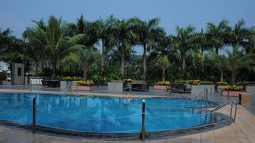 Outdoor pool, sun loungers