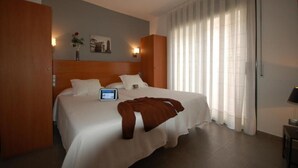 In-room safe, desk, soundproofing, iron/ironing board