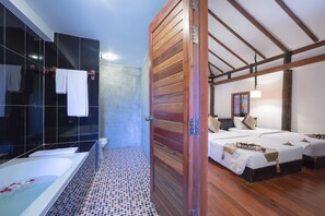 Minibar, in-room safe, individually decorated, individually furnished - Bunwin Residence (Siem Reap)
