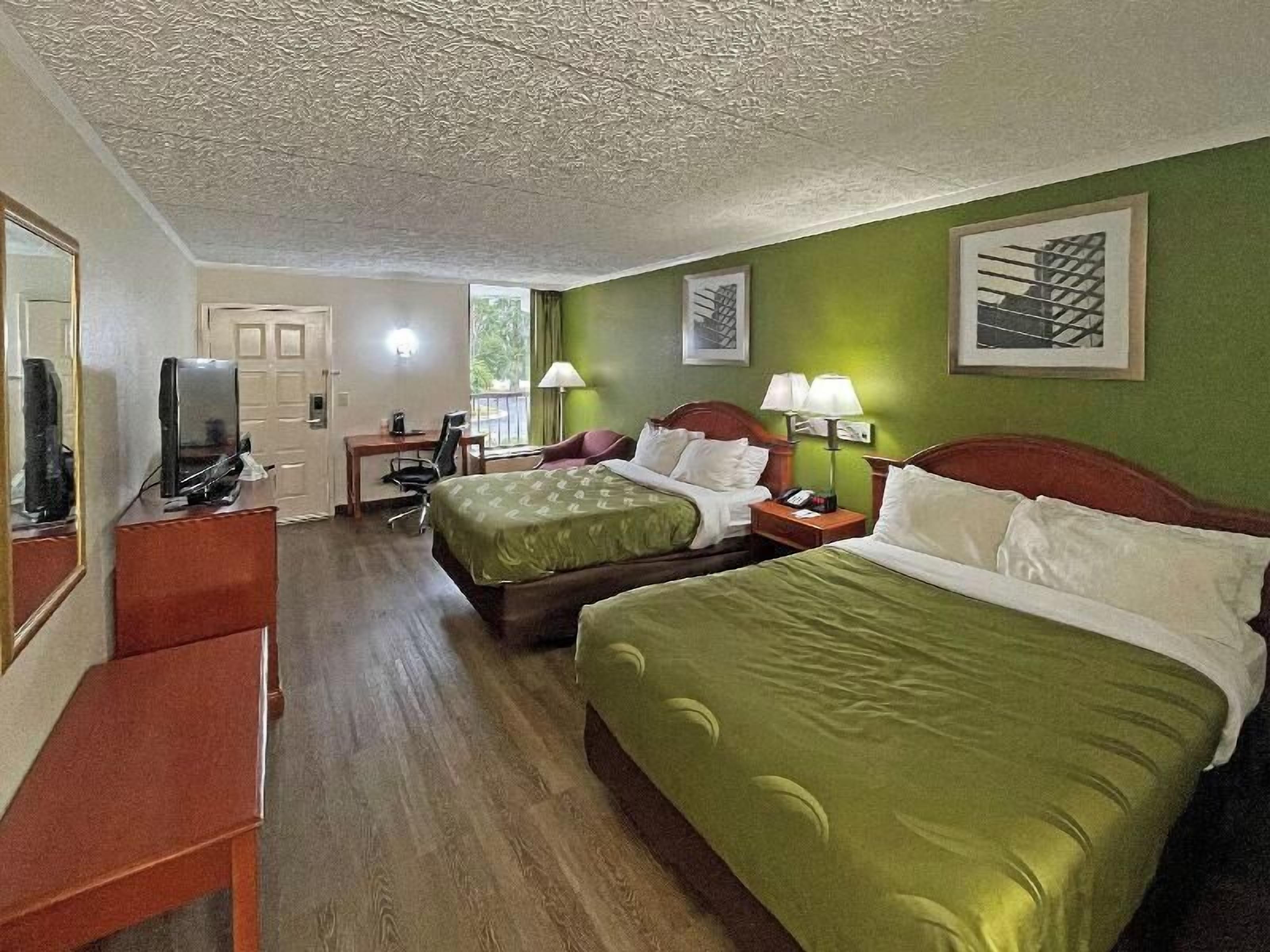 Desk, free cribs/infant beds, free rollaway beds, free WiFi