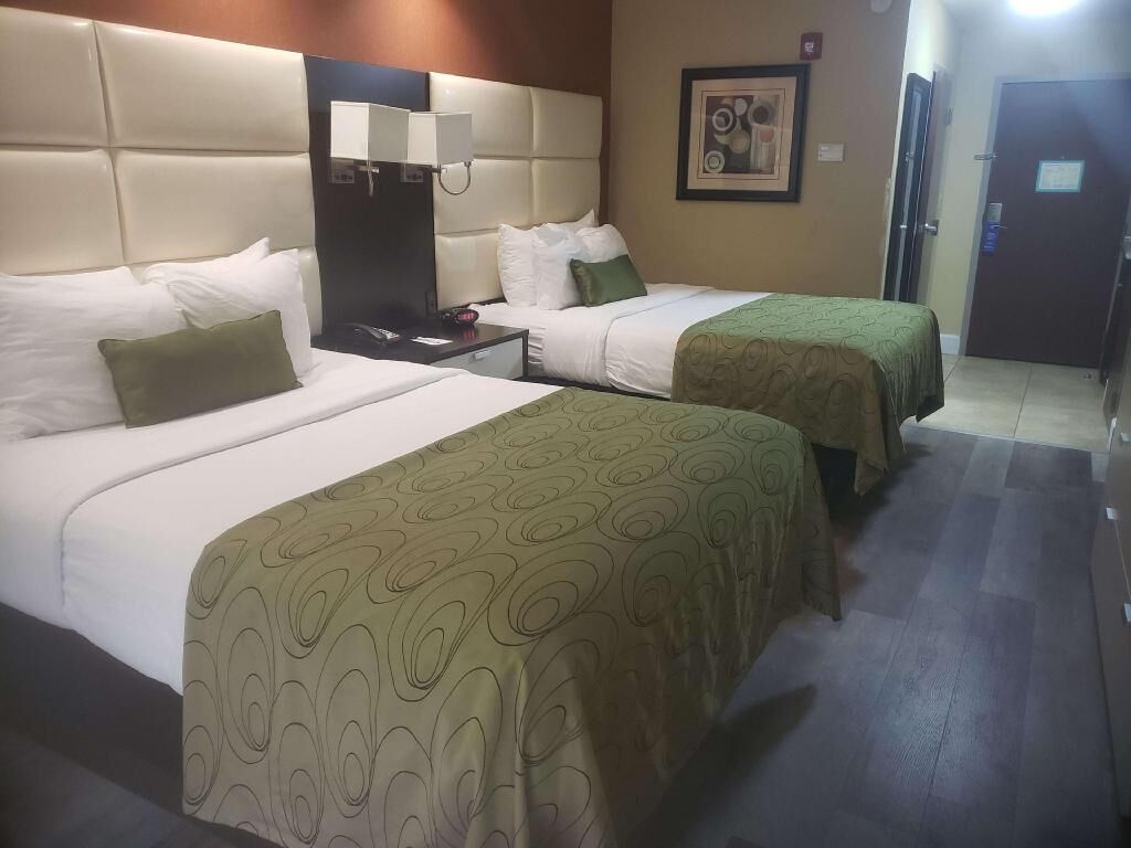 In-room safe, desk, laptop workspace, iron/ironing board