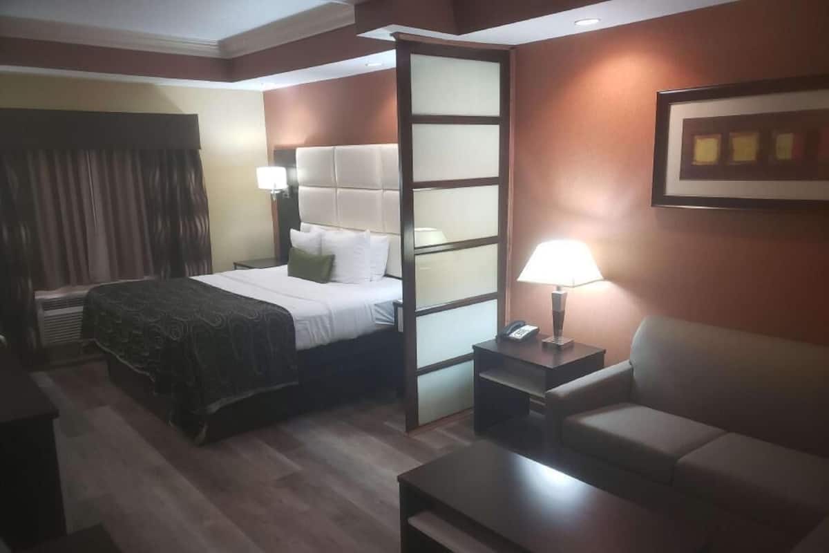 In-room safe, desk, laptop workspace, iron/ironing board