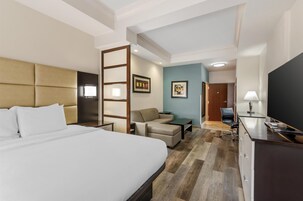 In-room safe, desk, laptop workspace, iron/ironing board