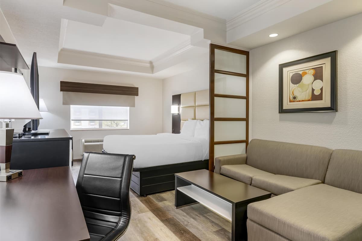In-room safe, desk, laptop workspace, iron/ironing board