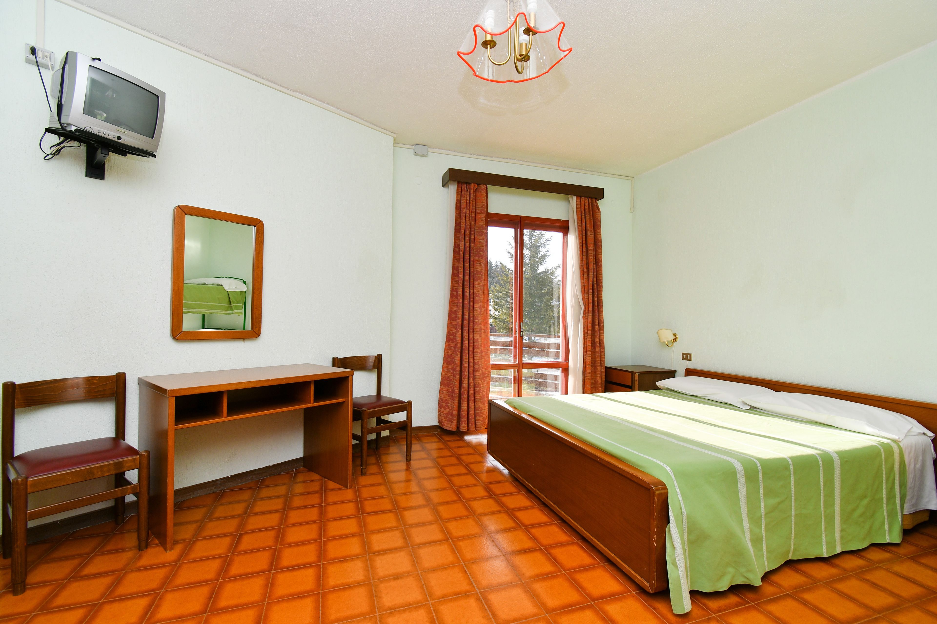 Kolmen hengen classic-huone, vuoristonäköala | 1 makuuhuone, ilmainen Wi-Fi