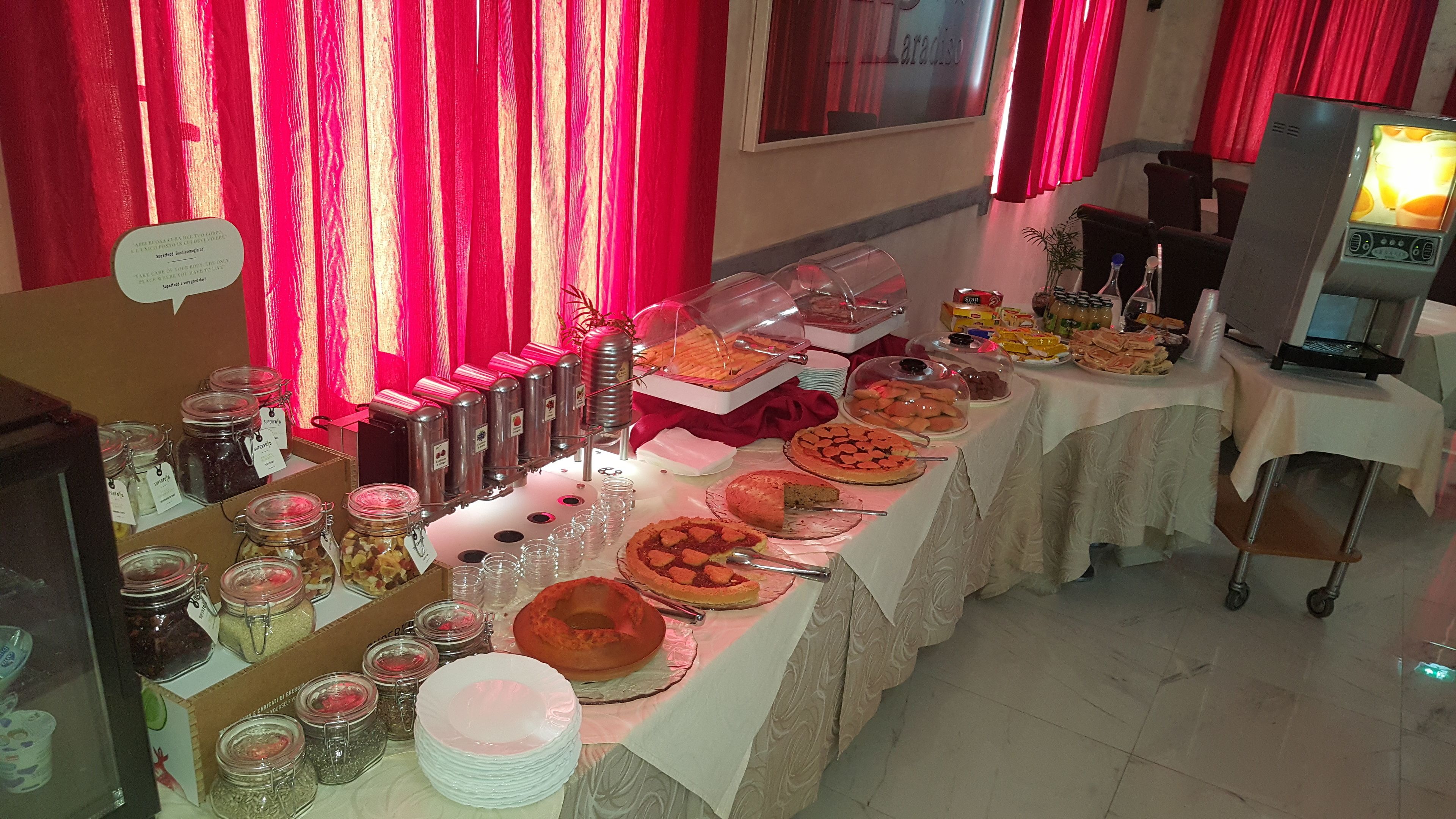 free daily continental breakfast