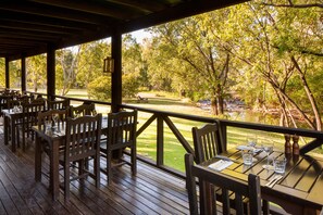 Daily cooked-to-order breakfast for a fee