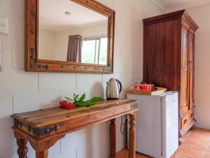 Gardenview Room | Private kitchenette