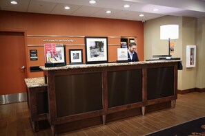 Reception - Hampton Inn Union City (Union City)