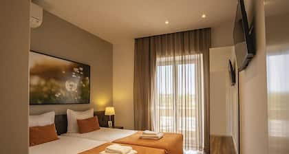Riversuites