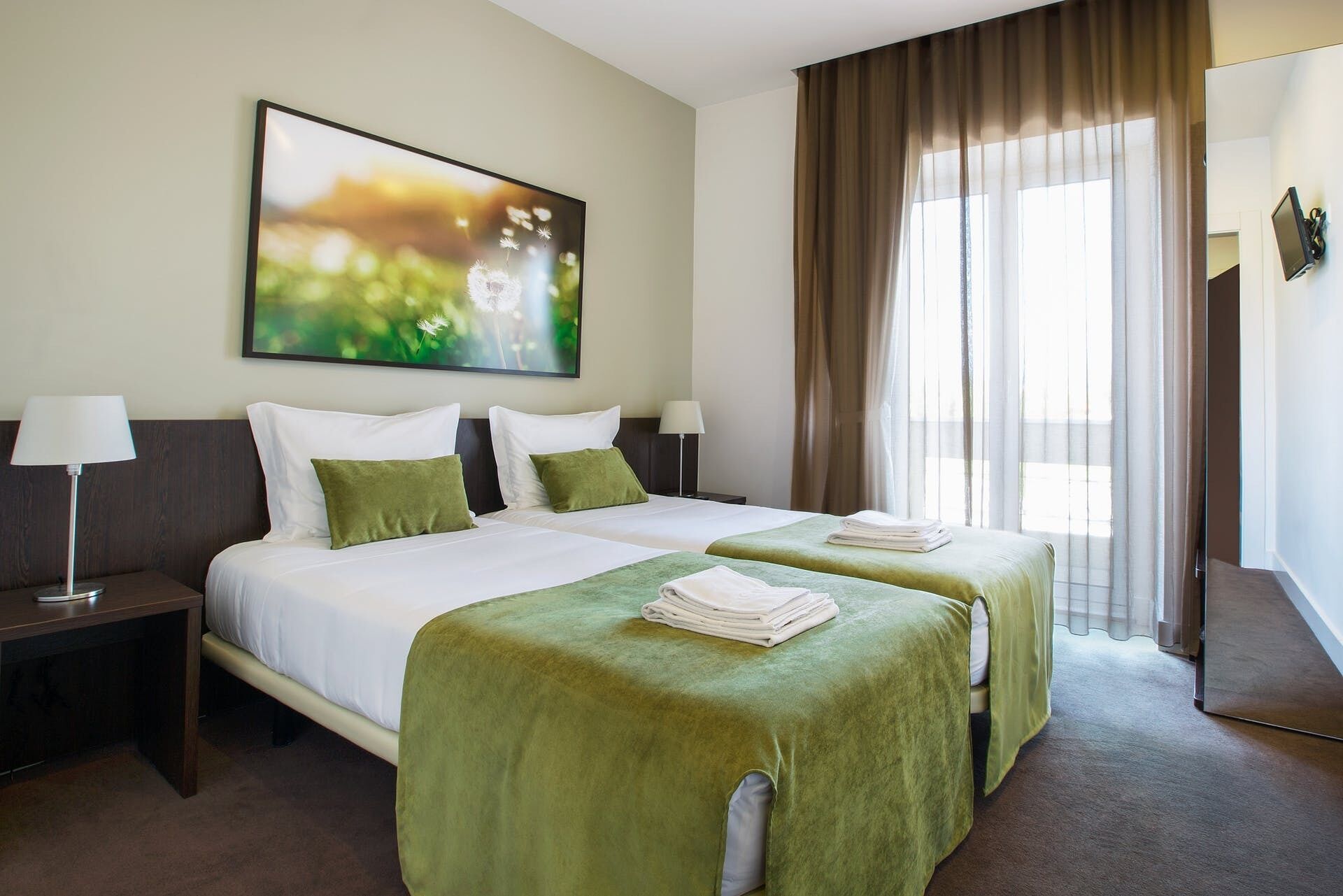 Photo - Riversuites