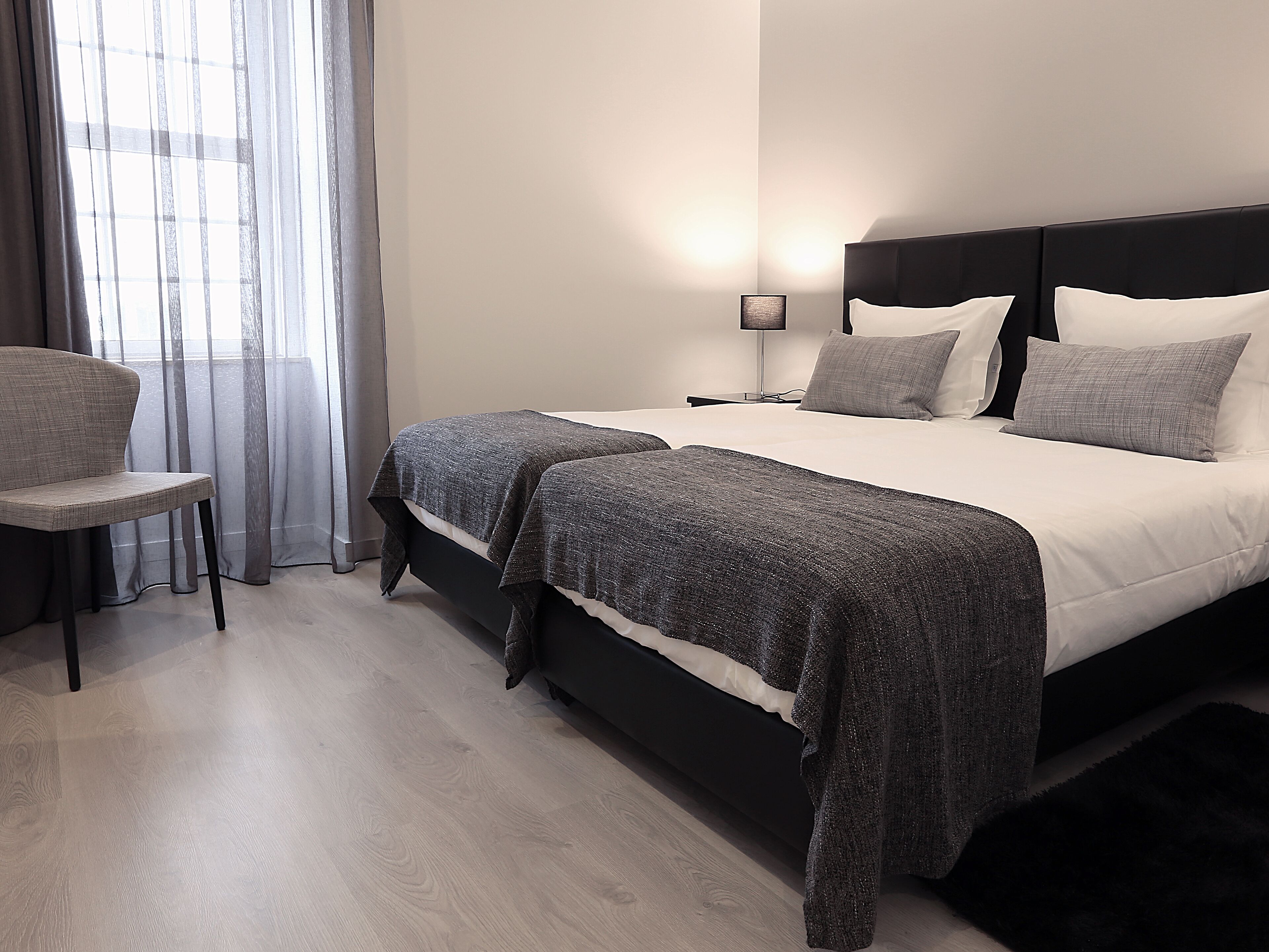 Photo - Riversuites