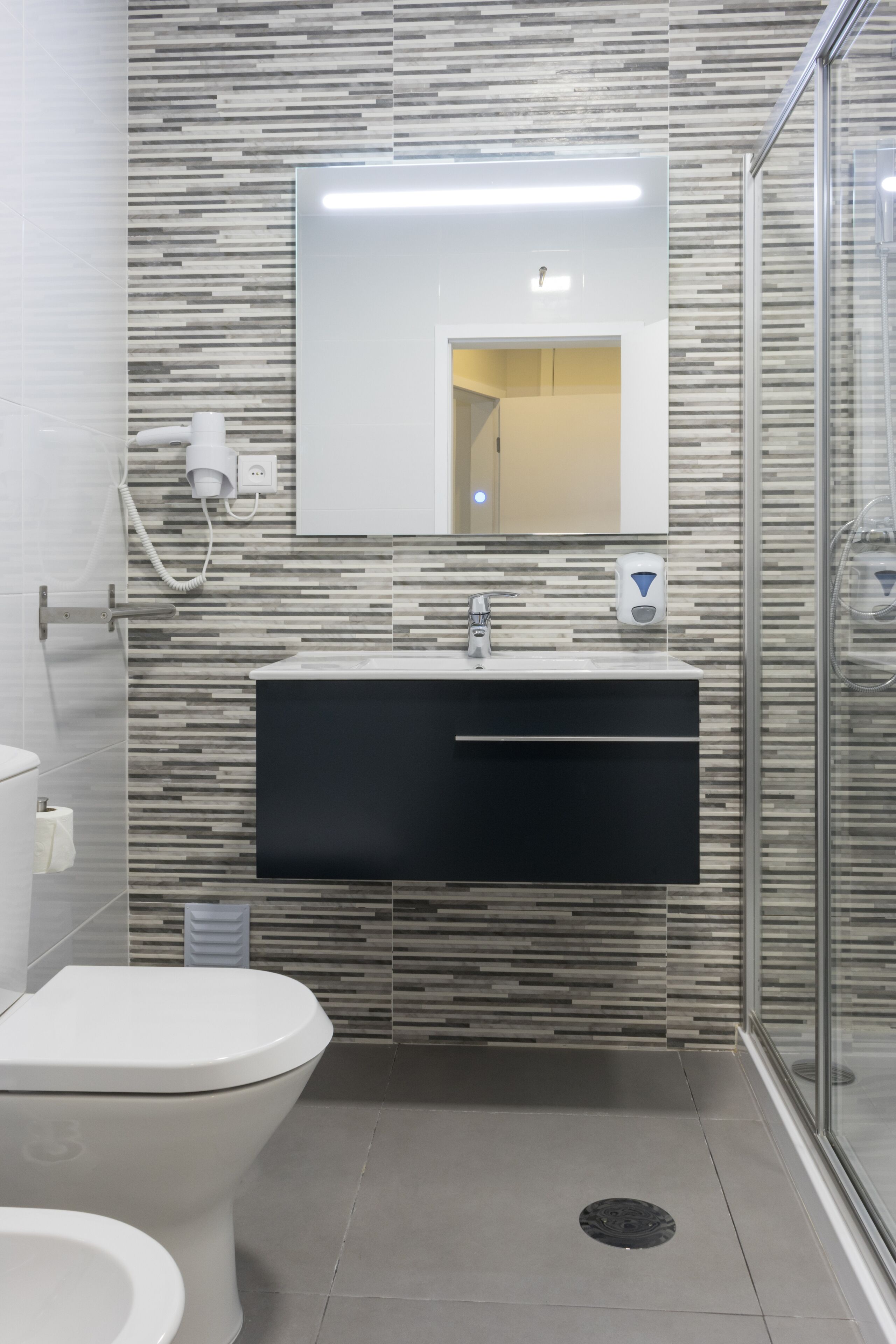 Photo - Riversuites