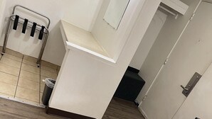 スタンダード ルーム クイーンベッド 2 台