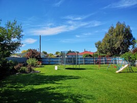 儿童活动区 - 室外