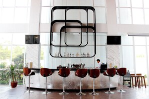 Cocktail bar - Hariston Hotel & Suites (Jakarta)